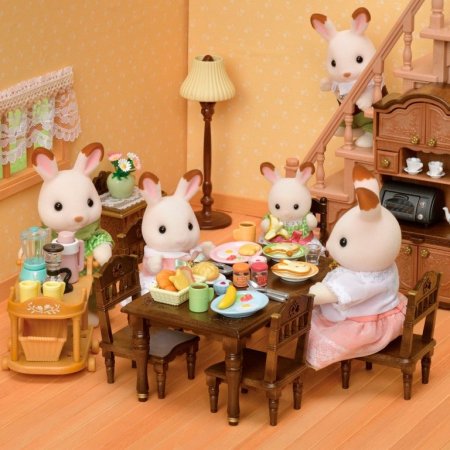 Sylvanian Families Игровой набор "Классический коричневый стол"