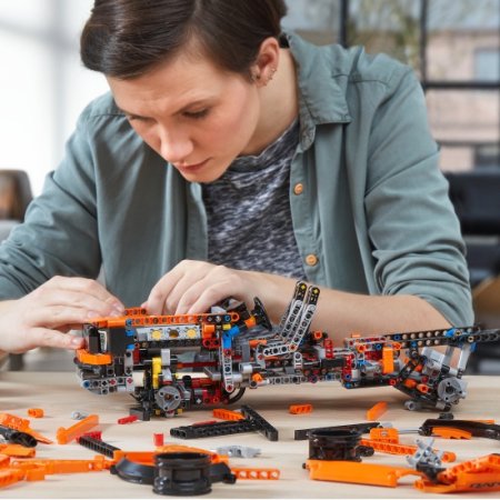 Lego Technic Конструктор Ford F-150 Raptor 42126