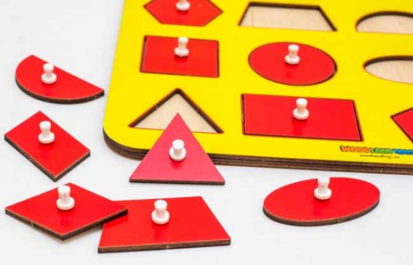 Рамка-вкладыш "Монтессори. Геометрия"