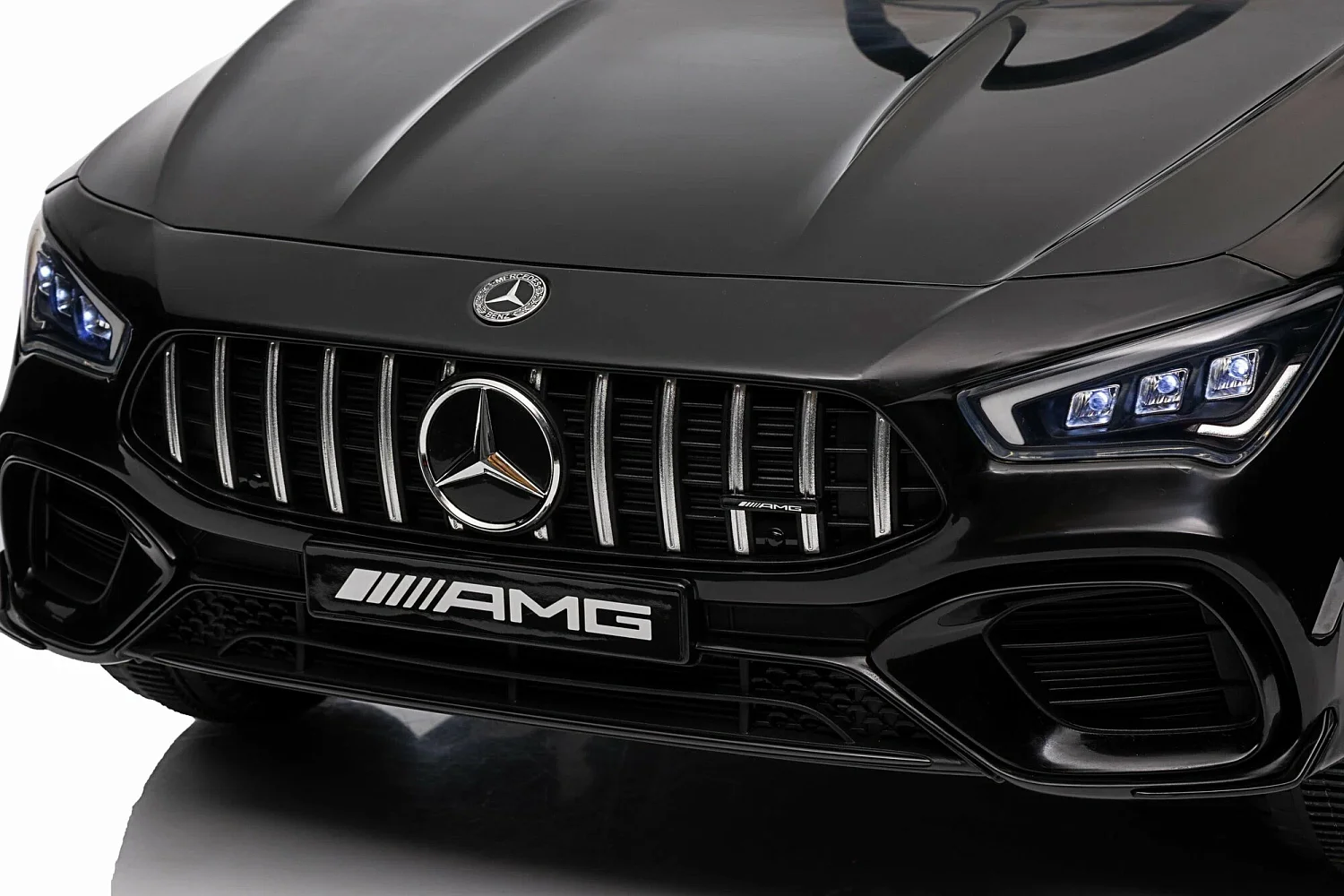 Toyland Электромобиль Mercedes Benz CLA45