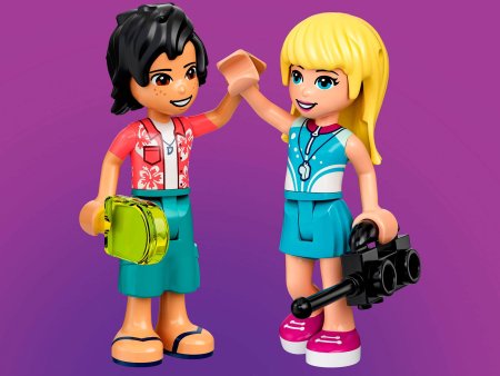 Lego Конструктор Friends "Развлечения на пляже для серферов"