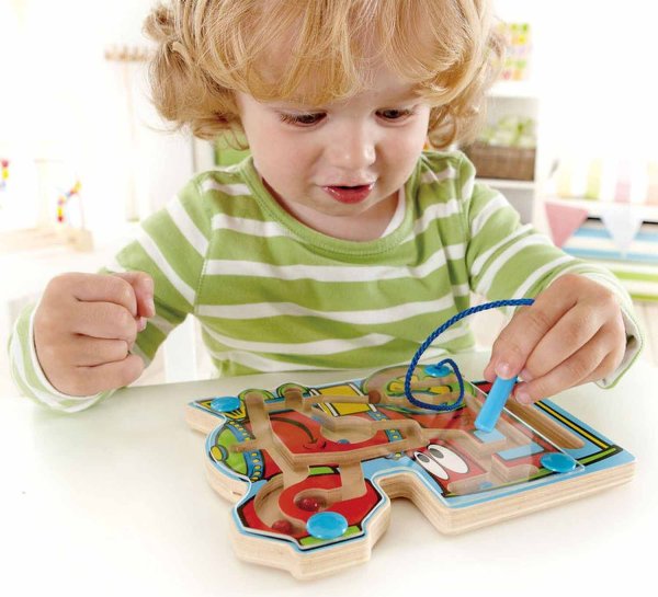 Hape Игрушка-лабиринт "Паровоз"