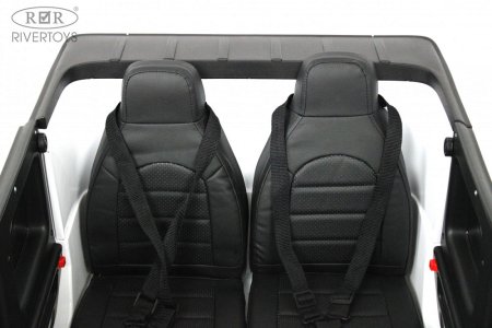 Rivertoys Электромобиль Mercedes-AMG G63 / цвет белый