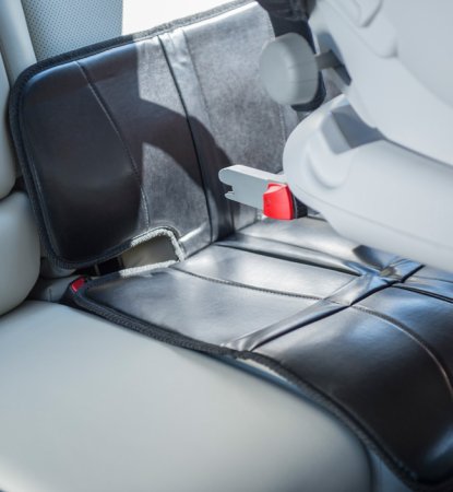 Britax Roemer Защитная накладка на автомобильное кресло / цвет черный