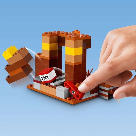 Lego Minecraft Конструктор "Торговый пост"
