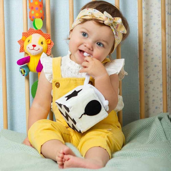 Uviton Кубик развивающий "Геометрия"