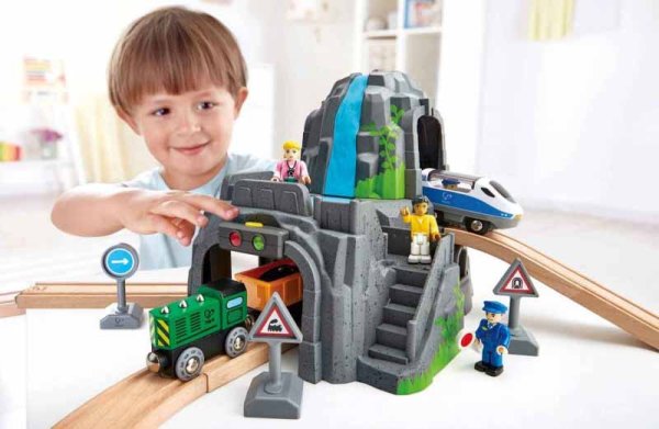 Hape Игровой набор "Горный тоннель"