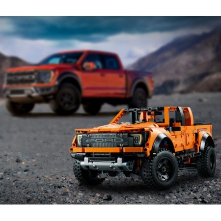Lego Technic Конструктор Ford F-150 Raptor 42126