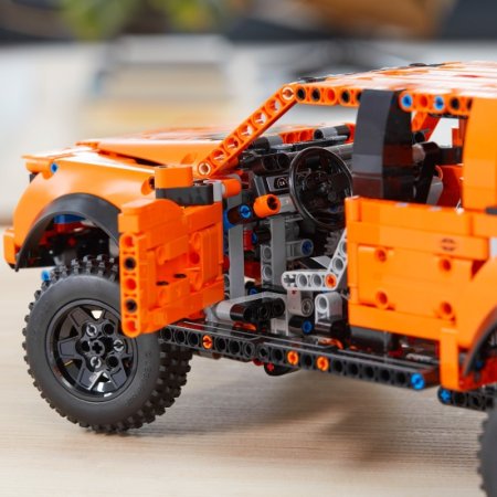 Lego Technic Конструктор Ford F-150 Raptor 42126