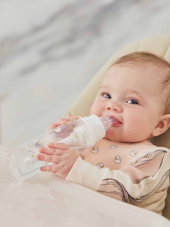 Happy Baby Нагрудный фартук силиконовый Ducks / цвет розовый