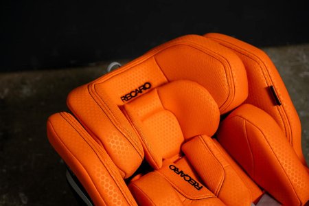 Автокресло RECARO XENON 1 ГР.0/1/2 ОТ 0-7 ЛЕТ (Vibrant Orange, оранжевый)