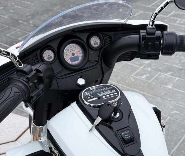 Toyland Трицикл Harley-Davidson YHK 9691 Police