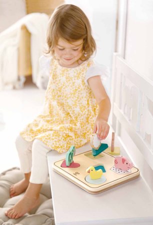 Hape Игрушка сортер "Учим цвета и домашних животных"