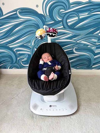 4moms Кресло-качалка MamaRoo New / цвет черный