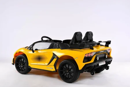 Автомобиль Lamborghini Aventador 019  (Желтый)