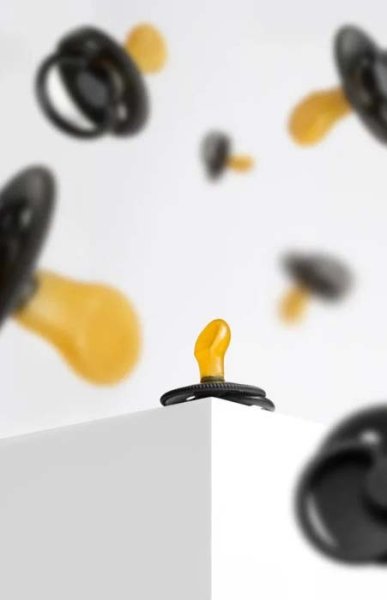 Paomma Пустышка ортодонтическая латексная, 3-18 месяцев / цвет Hazelnut (бежевый)