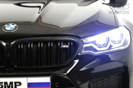 A555MP Электромобиль BMW M5 Competition (Черный глянец)