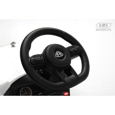 Z003ZZ-D Толокар Mercedes-Benz GLS 600   (Белый)