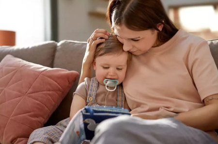 Avent Пустышка силиконовая ultra air, 6-18 месяцев