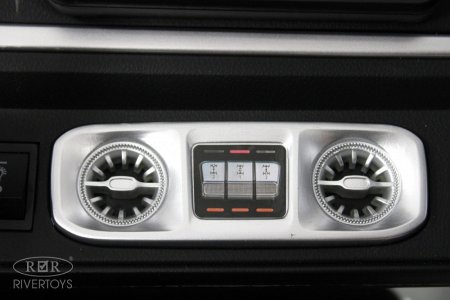 Y777YY Электромобиль Mercedes Benz G63   (Зеленый матовый)