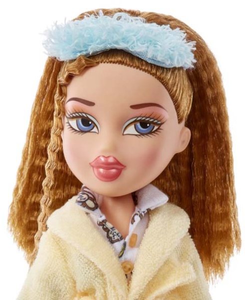 Bratz Кукла с аксессуарами Slumber Party Меган