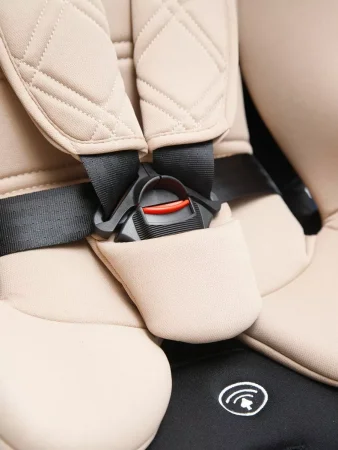 Amarobaby Автокресло детское ST-3 Isofix / цвет бежевый