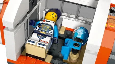 Конструктор LEGO CITY "Модульная космическая станция"