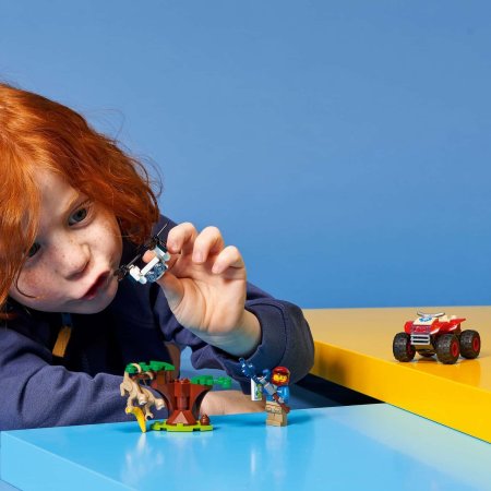 LEGO City Конструктор "Спасательный вездеход для зверей"