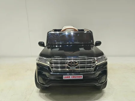 Джип Toyota LC200 2688 (Черный)