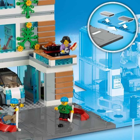 LEGO City Конструктор "Современный дом для семьи", 388 деталей