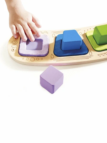 Hape Развивающая игрушка "Цвета и формы" Сортер Монтессори 