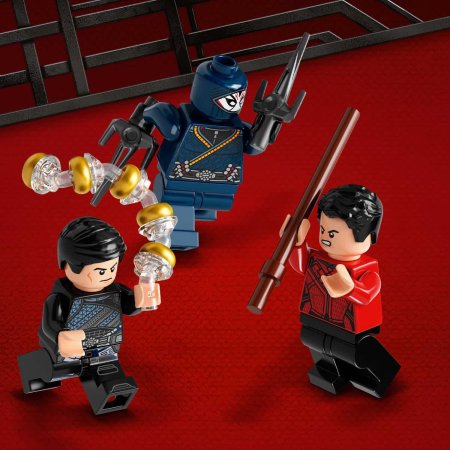 LEGO Super Heroes Конструктор "Битва в древней деревне"