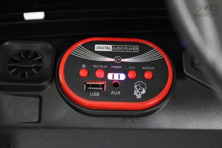 Z111VO Электромобиль   (Белый)